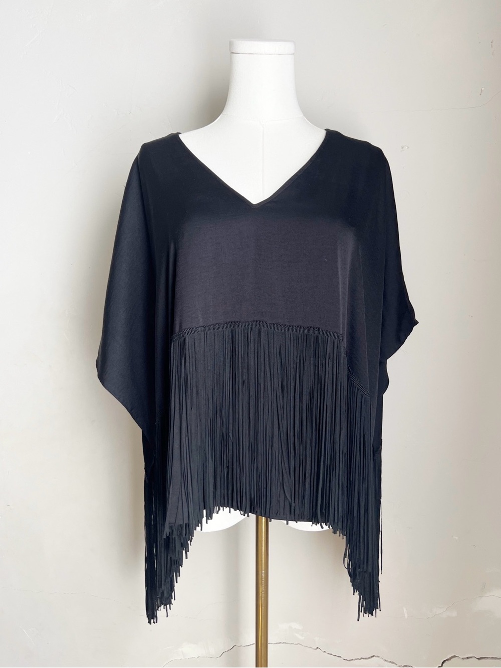 BCBG Y2k Black Fringe V-Neck Poncho Top